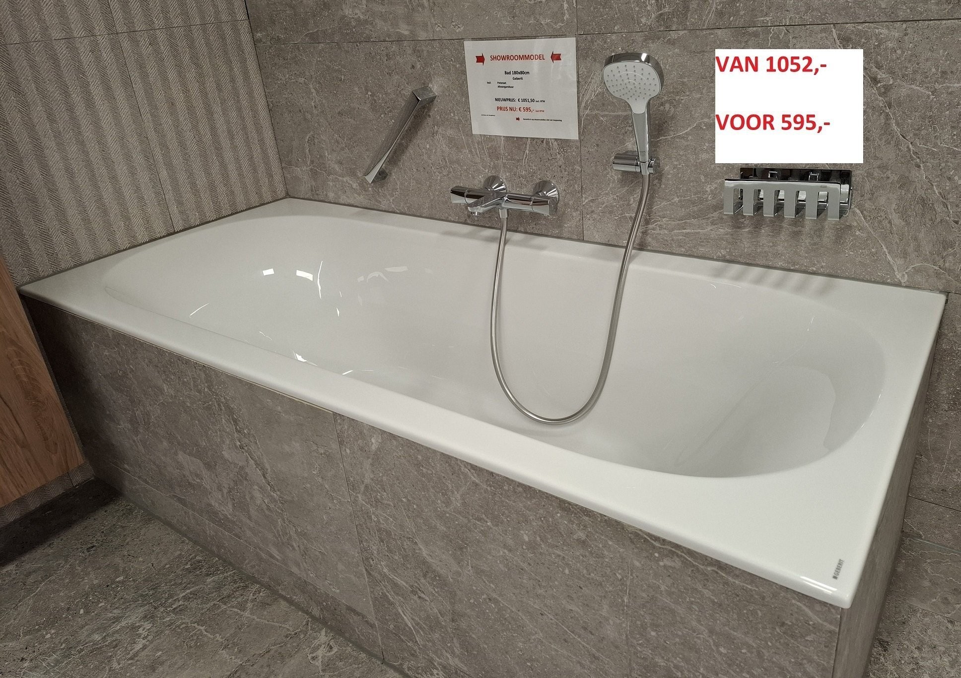 VOOR €595,-
